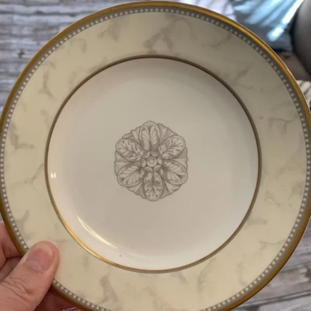 ROYAL DOULTON Vintage  Bread & Butter Plate Naples (Gold Trim)